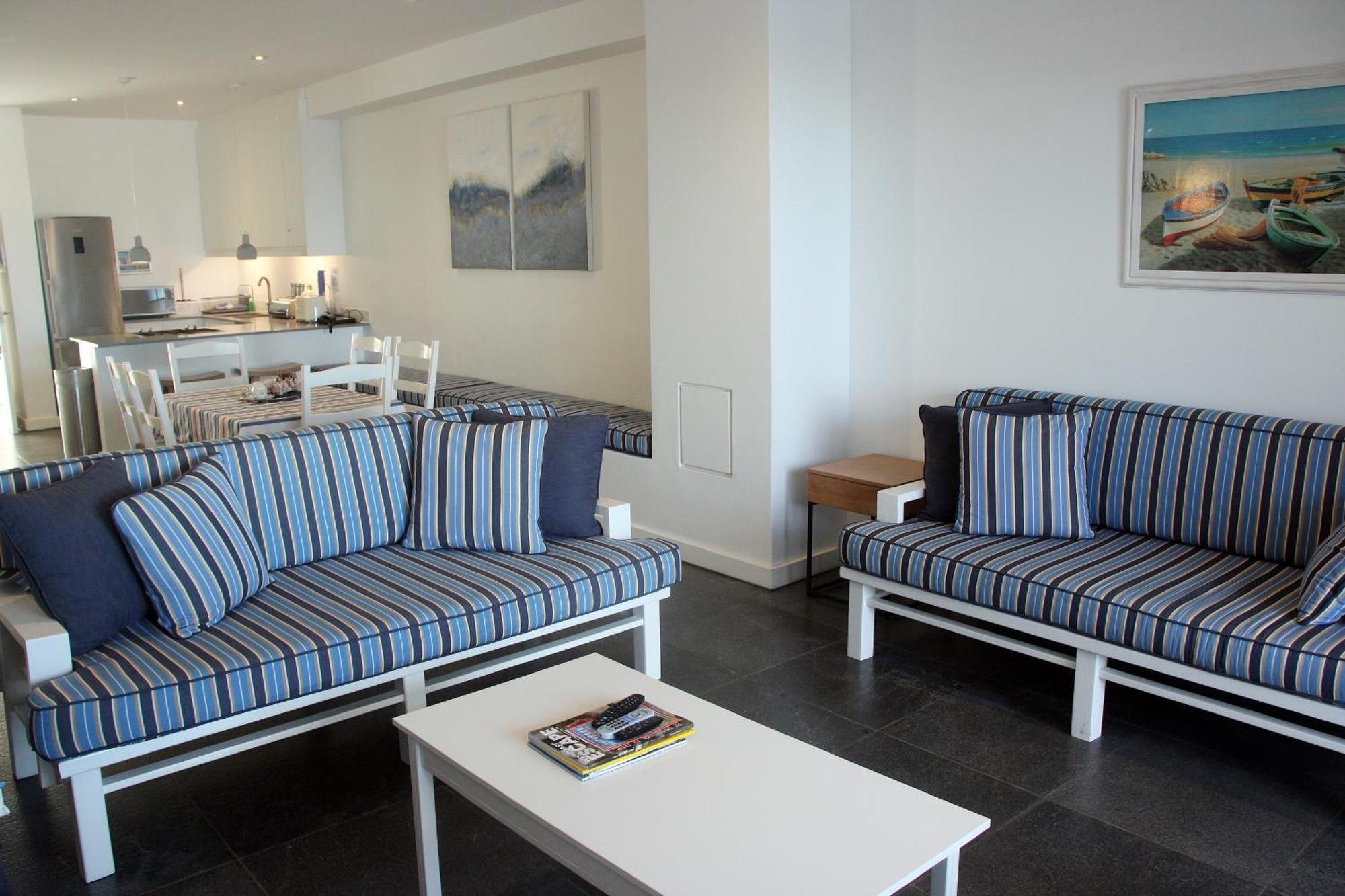 Hotel Club Mykonos Langebaan Extérieur photo