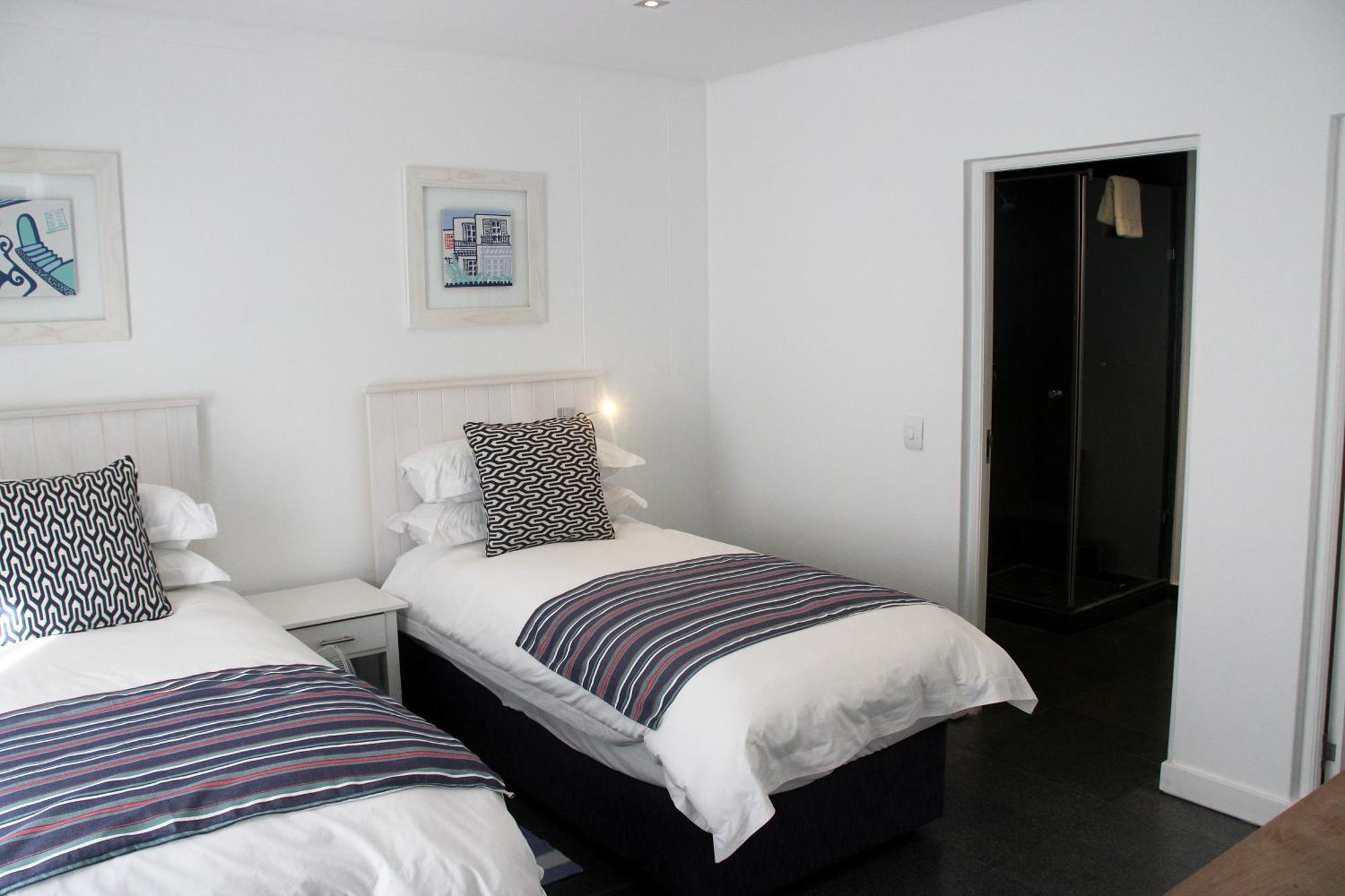 Hotel Club Mykonos Langebaan Extérieur photo