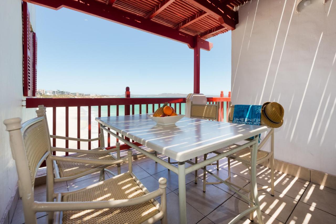Hotel Club Mykonos Langebaan Extérieur photo